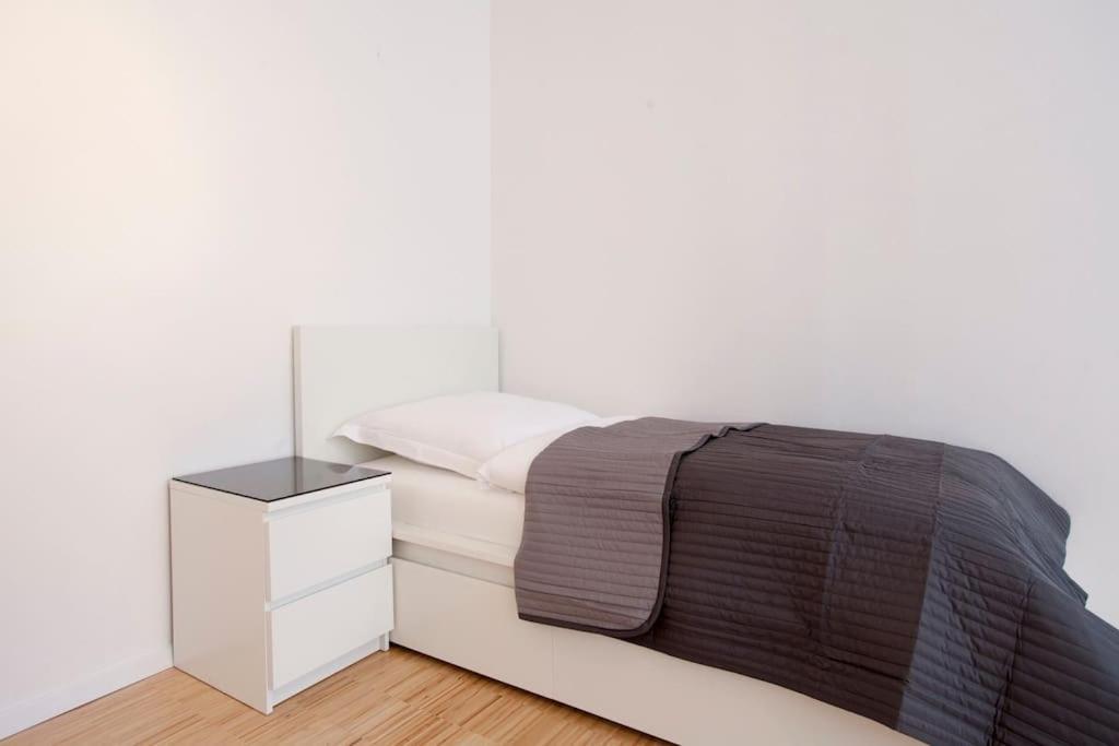 Exclusive 2-Room Souterrain Apartment Nuremberg Ngoại thất bức ảnh