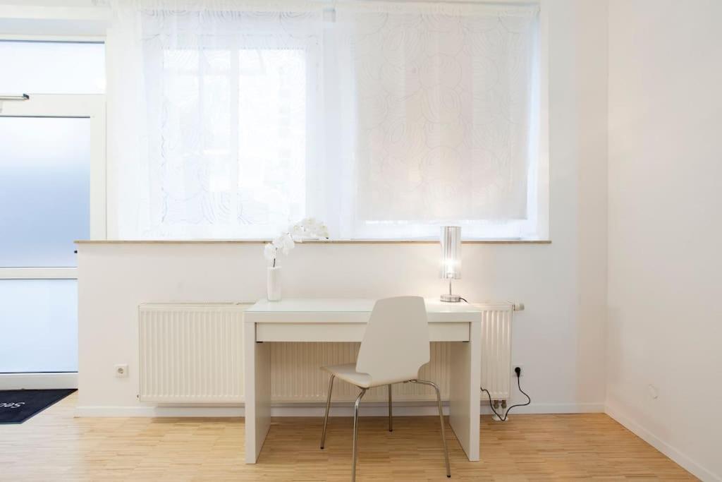 Exclusive 2-Room Souterrain Apartment Nuremberg Ngoại thất bức ảnh